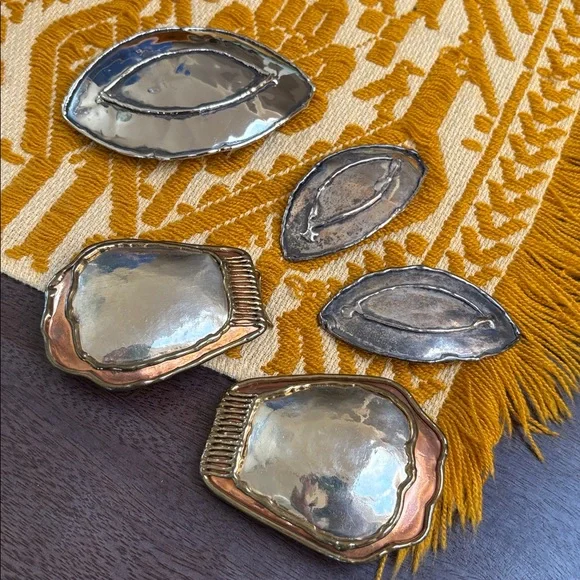 Lot of 5 Handmade Metal Belt Buckles and 3 Woven Sashes - Picture 12 of 12